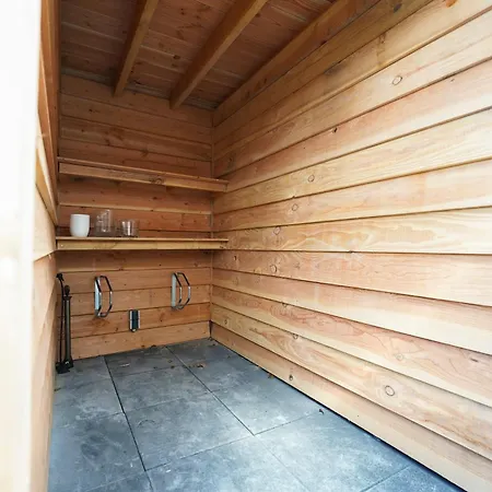 Luxe 'bold' Nabij Bos En Veluwemeer - 4 Pers Semesterbostad